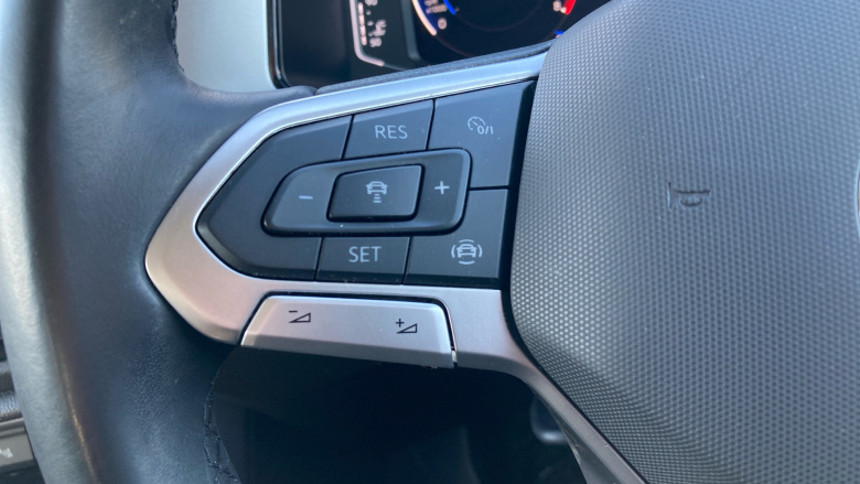 Volkswagen T-Roc 1.5 TSI Life 5dr Petrol Hatchback